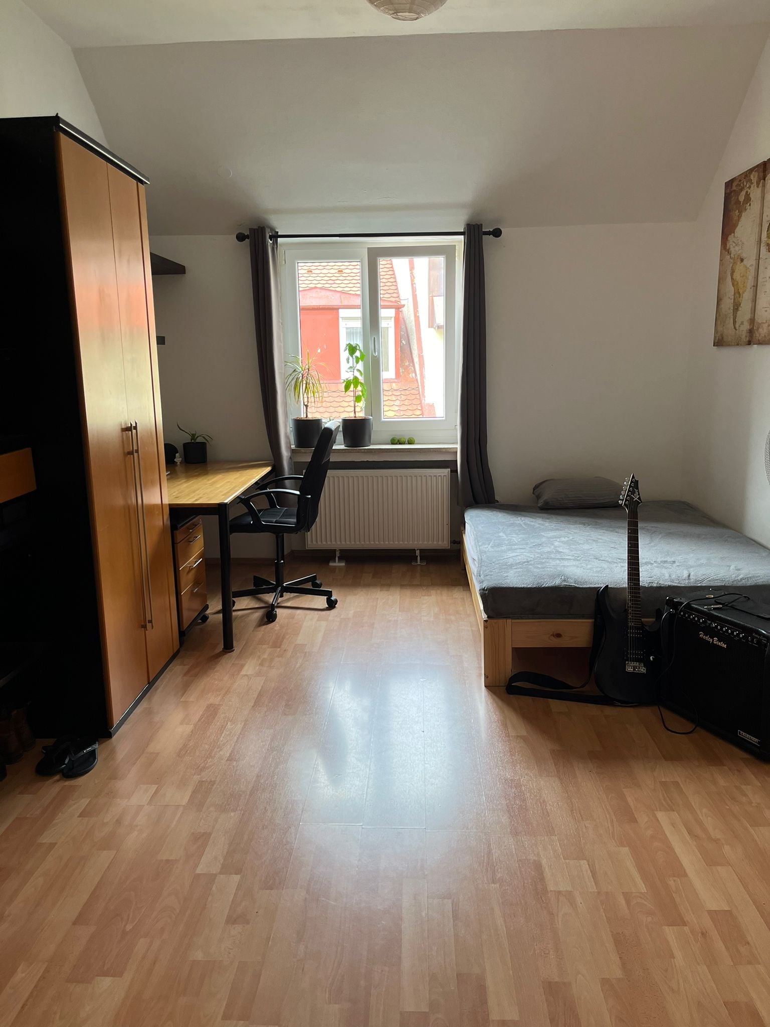Studentenzimmer 3 - Komfortabler Studienplatz